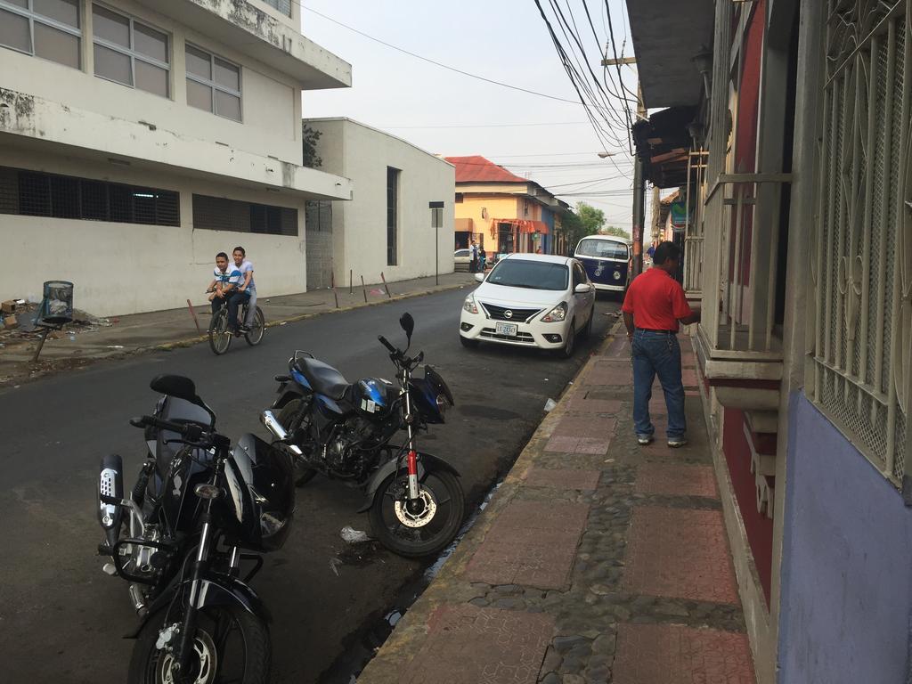 Hostal Casa Abierta Leon Ngoại thất bức ảnh